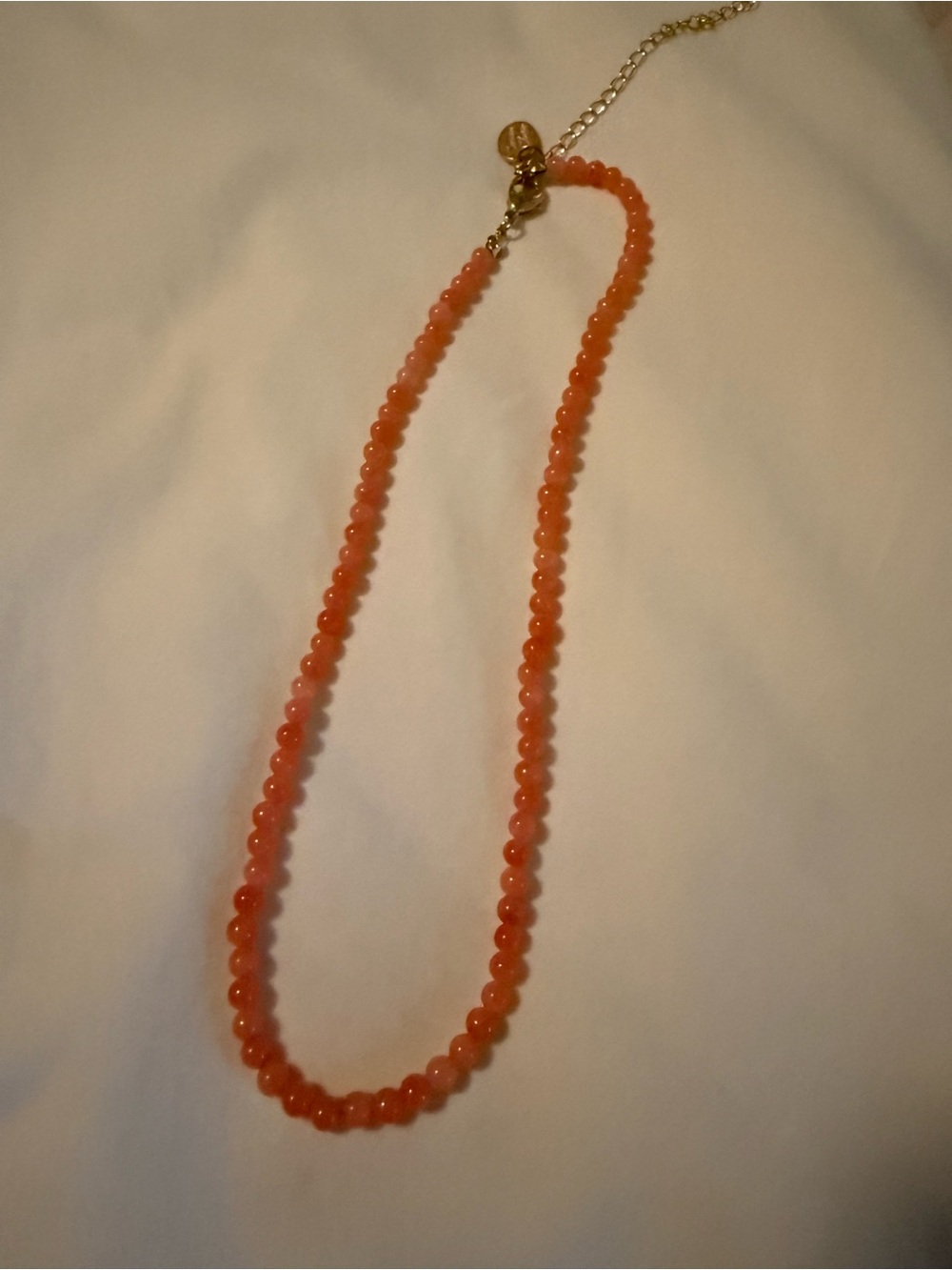 Susan Shaw coral colored Alys beaded Necklace with Gold-Tone Clasp - Picture 2 of 4